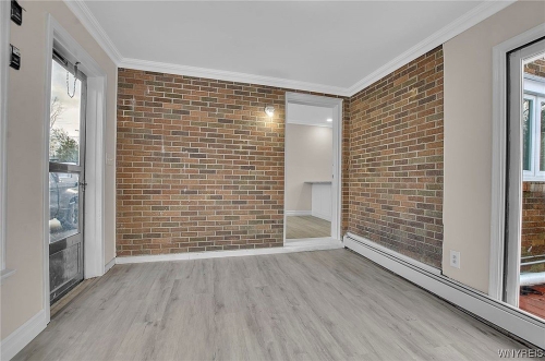 Maverick Real Properties Lake Ave Orchard Park 17