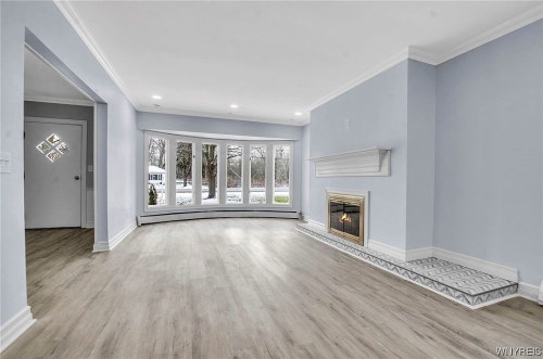 Maverick Real Properties Lake Ave Orchard Park 7