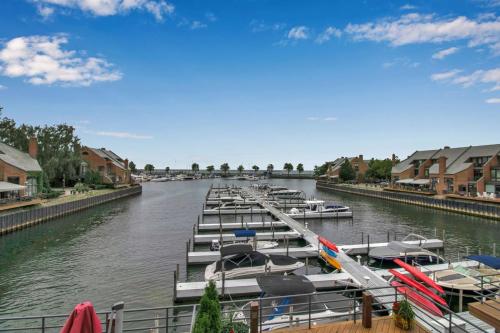 Maverick-Real-Properties-Rivermist-Drive-36