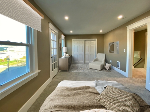 Maverick-Real-Properties-Tremont-Ave-8